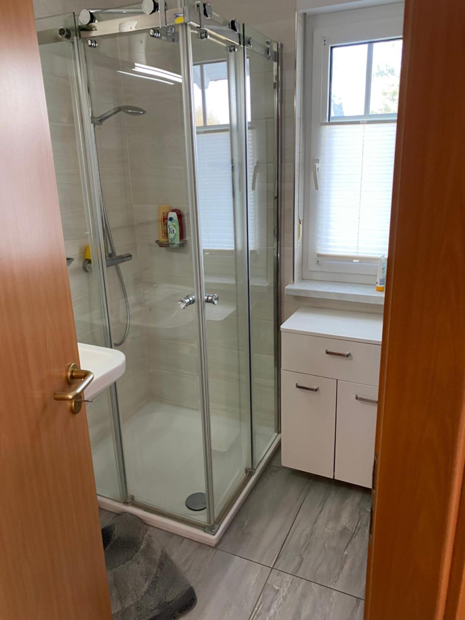 Schoenes Appartment Mit Fernblick 글로페 외부 사진