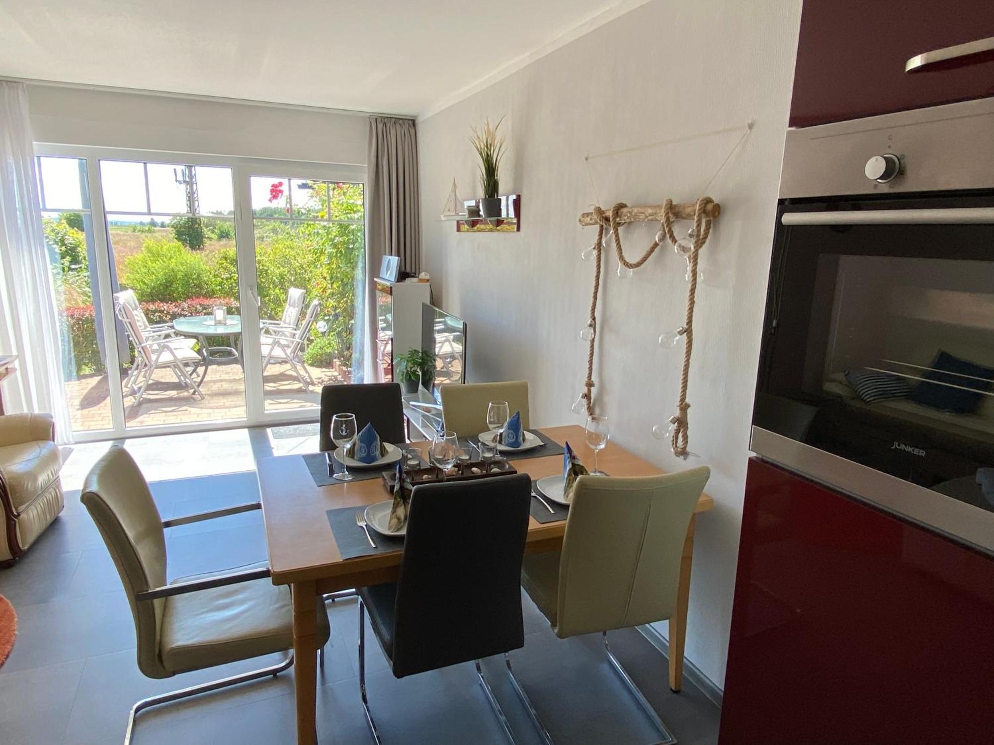 Schoenes Appartment Mit Fernblick 글로페 외부 사진